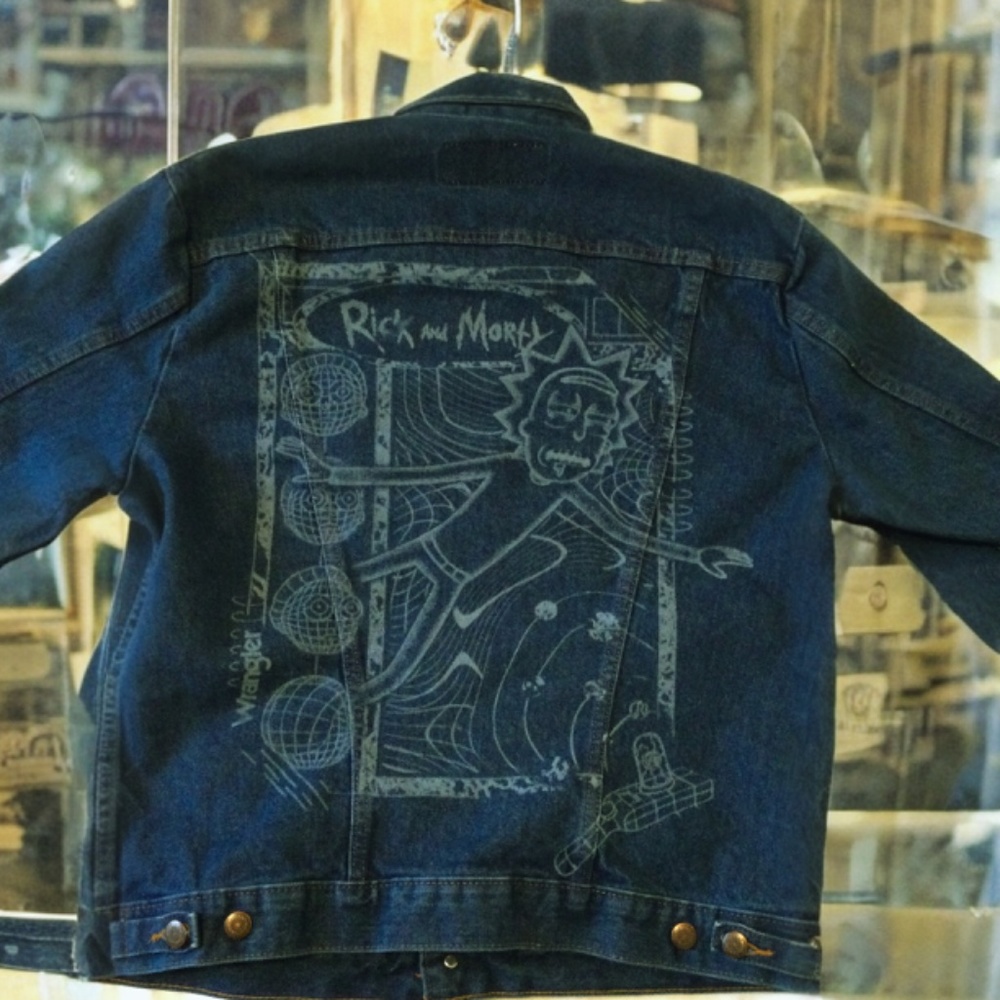 Limited Edition **Rare** Wrangler X Rick And Morty De… - Gem